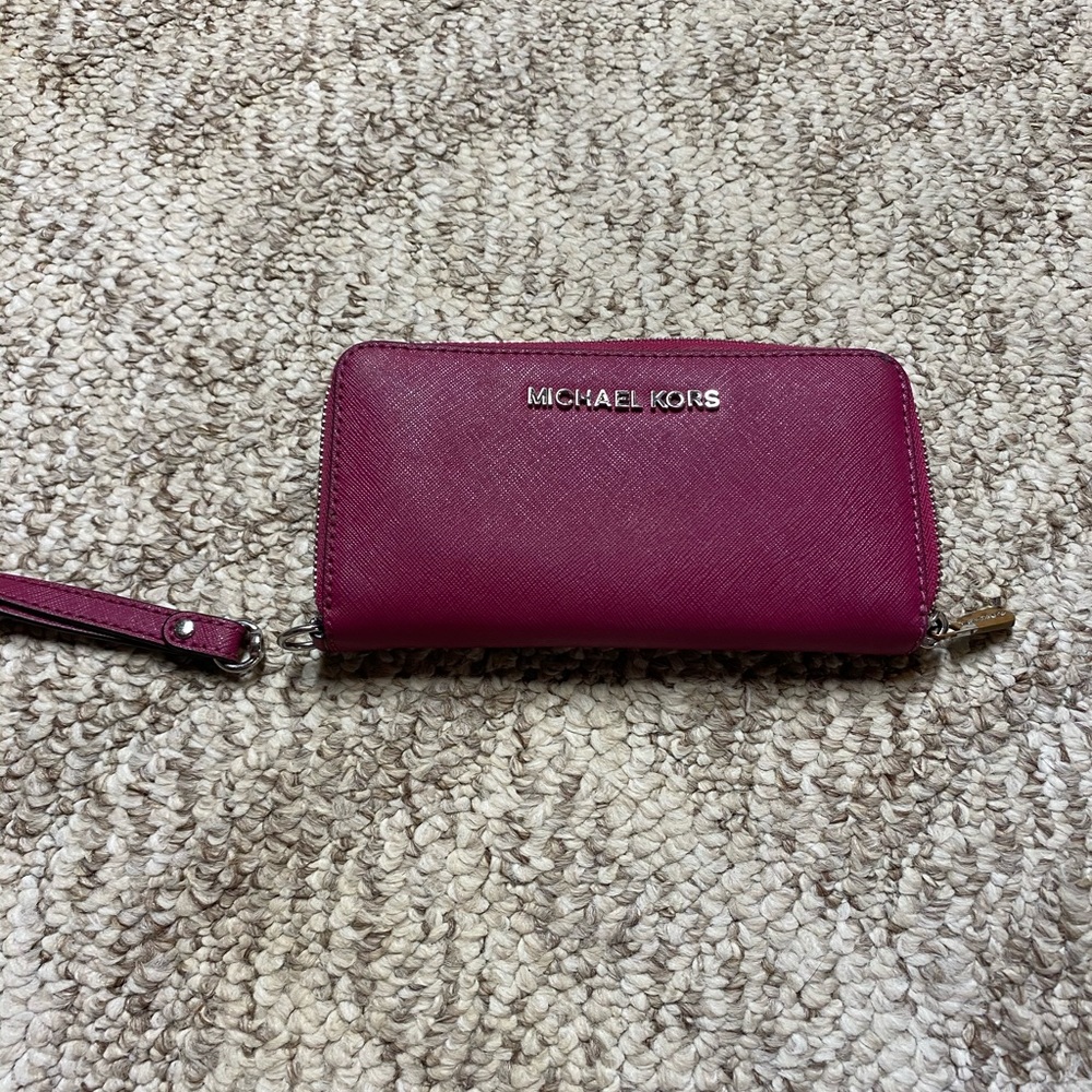 Michael Kors wristlet